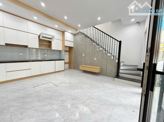 NHÀ MỚI KÍNH COONG HỮU HÒA GARA Ô TÔ FULL NỘI THẤT - KHÔNG GIAN SỐNG CHẤT - 2