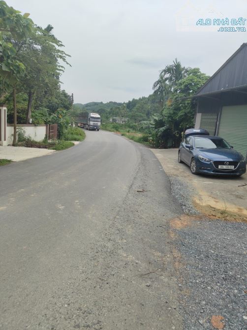cần bán gấp 325m2 đất có 100 đất ont, sẵn nhà cấp 4, tại Minh Tiến, Minh Hoà, Yên Lập - 2