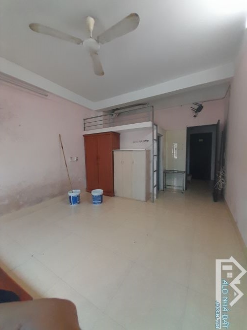 CHO THUÊ PHÒNG VỊ TRÍ MẶT PHỐ CÓ PCCC,GẦN HV BƯU CHÍNH 25M2,FULL ĐỒ,CÓ XÉP, Ở LUÔN 3.5TR - 2