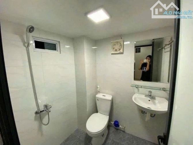 Bán tòa nhà dòng tiền phân khúc nhỏ siêu hiếm 6 tầng quan hoa 24tr/ tháng - 2