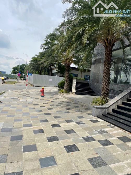 Chủ gửi CHO THUÊ TÒA NHÀ Số 1 BÁT NÀN - Thạnh Mỹ Lợi Quận 2, sàn 2659m2 Gồm 8tang - 2