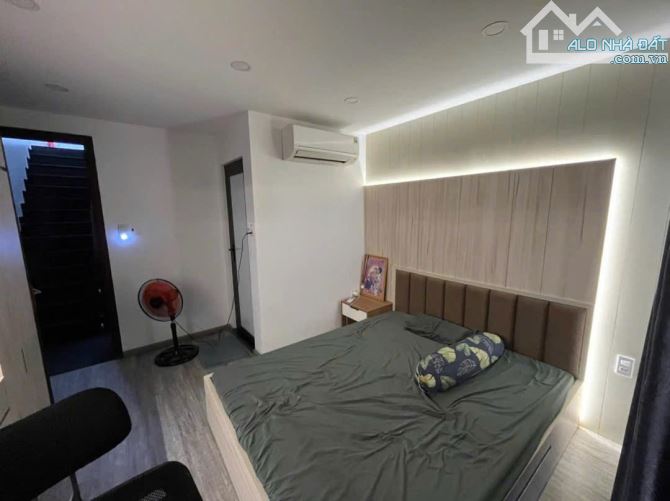 BÁN NHÀ MẶT PHỐ ĐƯỜNG 10M5 SẴN NHÀ 3 TẦNG FULL NỘI THẤT ĐẸP CHỈ 20 TỶ - 2