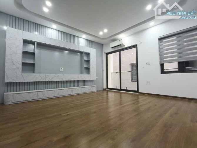 Hiếm!Bán nhà đẹp Ngọc Lâm,DT60M,6 tầng thang máy,ngõ thông,full NT.Hơn 11 tỷ - 2
