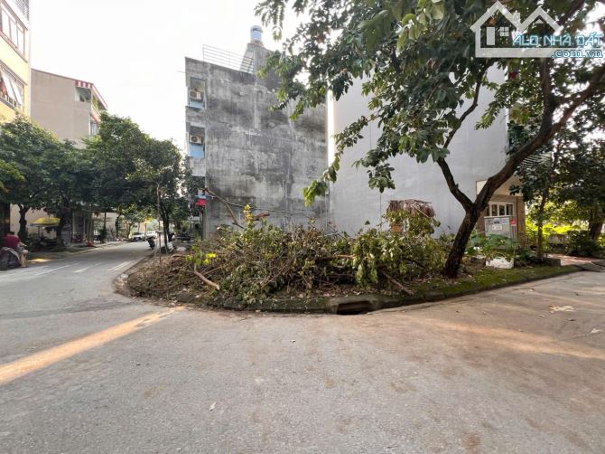chủ bán lô góc đất dịch vụ Yên Nghĩa Hà Đông, 50m2, mặt tiền 12m, xây tòa VP 7 tầng - 2