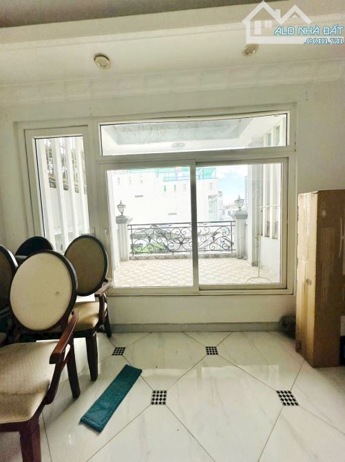 Nhà 5 tầng MT chợ Nguyễn Thị Tần P2 Q8, Giá : 11 Tỷ (TL) - 2