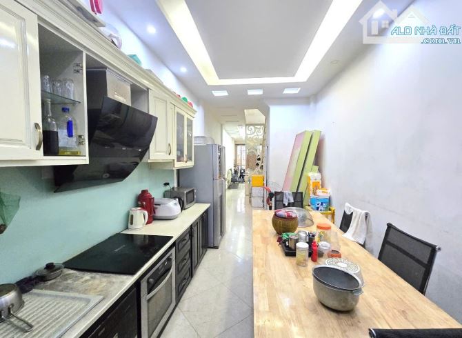 Cần bán gấp nhà Lê Thanh Nghị 58m 5 tầng 2 thoáng giá 11.x tỉ  - gần ô tô, ngõ to thông - 2