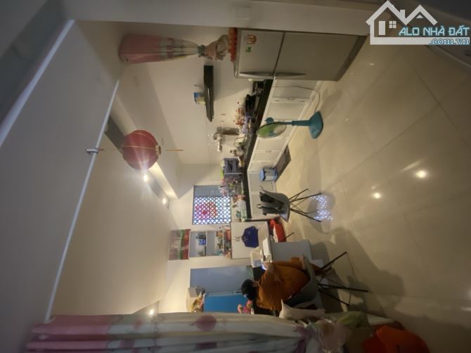 156* 📢 XE HƠI NGỦ TRONG NHÀ - 3 TẦNG -  56M2 , NGUYỄN QUÝ YÊM, Q BT  - NHỈNH 5 TỶ 🔥 - 2