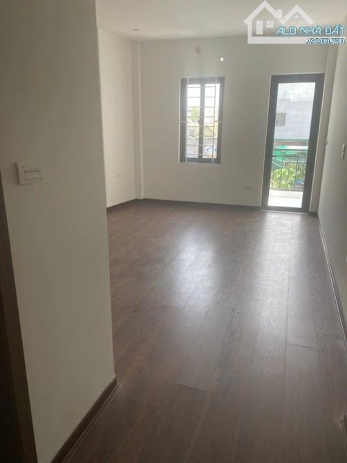 Cho thuê nhà mới 45m2* 7 tầng thang máy, ngõ 65 Võng Thị, Tây Hồ - 2