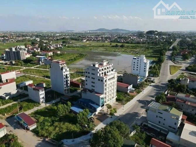 Cho thuê nhà tiện làm văn phòng - vị trí góc khu đất dịch vụ Quang Châu - 2