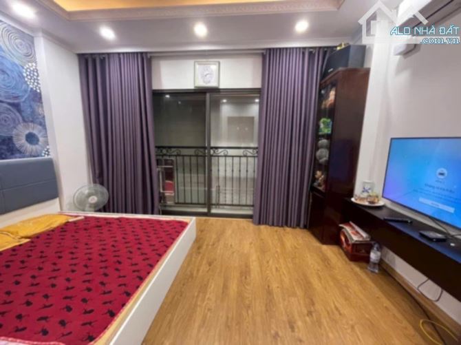 HƠN 8 TỴ- PHÁO ĐÀI LÁNG- GẦN HUỲNH THÚC KHÁNG- ĐỐNG ĐA - 35M*5T- Ô TÔ GẦN - 2