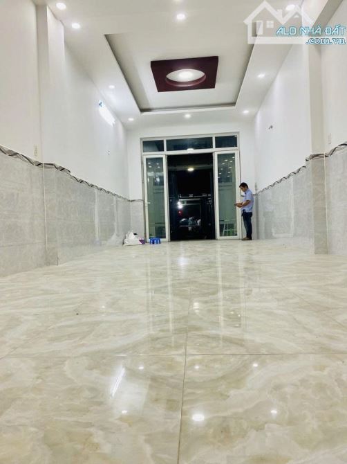 BÁN NHÀ ĐƯỜNG SỐ 4, BÌNH HƯNG HOÀ A, Q. BÌNH TÂN - DT 92M2, 4M X 22M, 2 TẦNG. GIÁ 7.05 TỶ - 2
