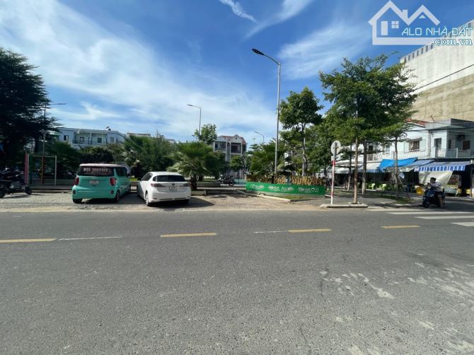 GẤP GẤP BÁN NHÀ MẶT TIỀN LÊ BÁ TRINH – HÒA CƯỜNG BẮC – 3 TẦNG KIÊN CỐ FULL NỘI THẤT. 1X Tỷ - 2