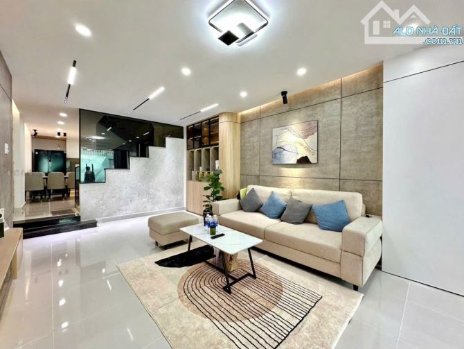 🏡 SIÊU PHẨM NHÀ VÕ VĂN TẦN QUẬN 3 - HẺM XE HƠI - 4 PHÒNG NGỦ - CHỈ 7 TỶ! - 2
