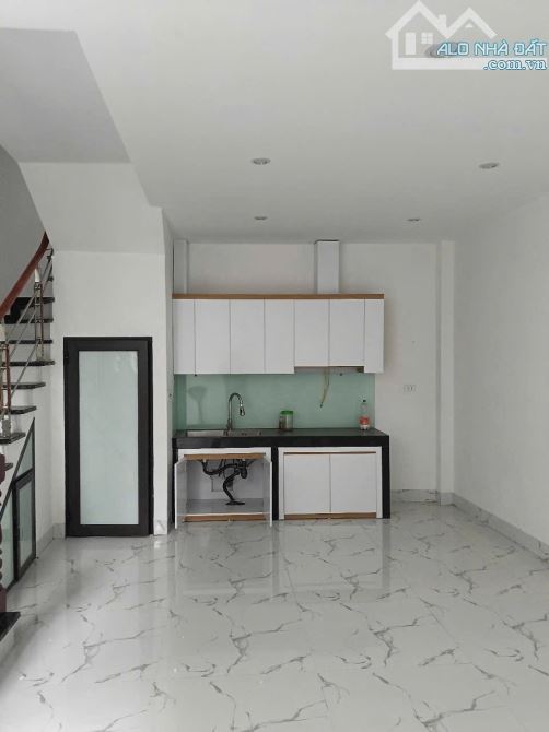 Nhà 3 Tầng Định Công Hạ – 42m², Giá Chỉ 2,75 Tỷ, Ở Ngay! - 2