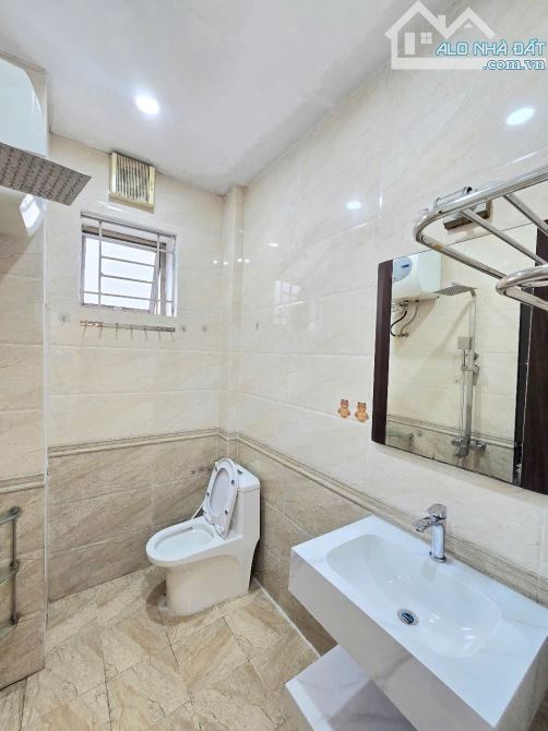 Bán nhà  Việt Hưng , long biên , hà nội, DT: 78m2, giá: 4.150 tỷ - 2