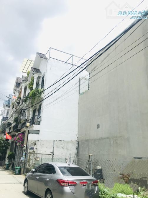 BÁN ĐẤT TRỐNG LÔ GÓC HẺM XE HƠI ĐƯỜNG PHẠM VĂN ĐỒNG, P. LINH TÂY, THỦ ĐỨC. 80M2, 6.8M2 TL. - 2