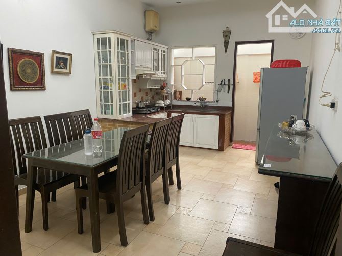Cho thuê nhà khu phân lô QD ngõ phố Đội Cấn, Ba Đình. DT 64m x 4 tầng, giá 14tr - 2