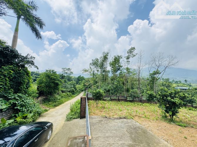 LÔ GÓC 8 TRIÊU/M2 400 THỔ CƯ ( 2300M2 ) ĐẸP GIÁ TỐT GẦN HỒ - 2
