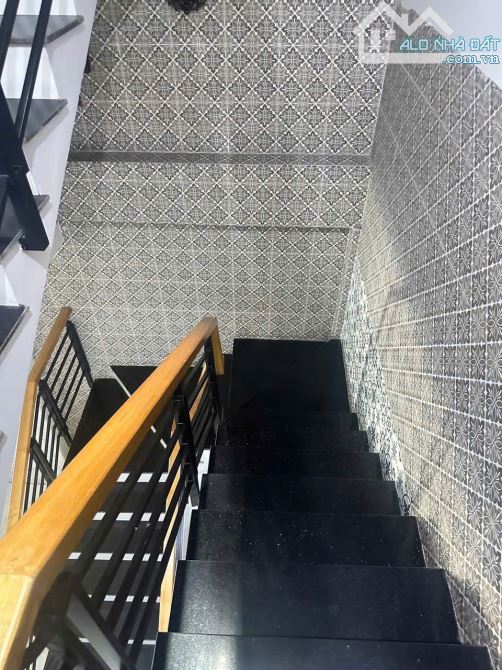 BÁN NHÀ (4.3X17) 5 TẦNG MẶT TIỀN THẠNH LỘC 38, QUẬN 12 GIÁ RẺ - 2