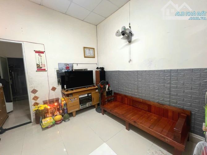 Bán nhà hẻm xe hơi, 90/... An Nhơn, F17, Gò Vấp, 52m2, C4, 2PN, nhỉnh 4 tỷ - 2