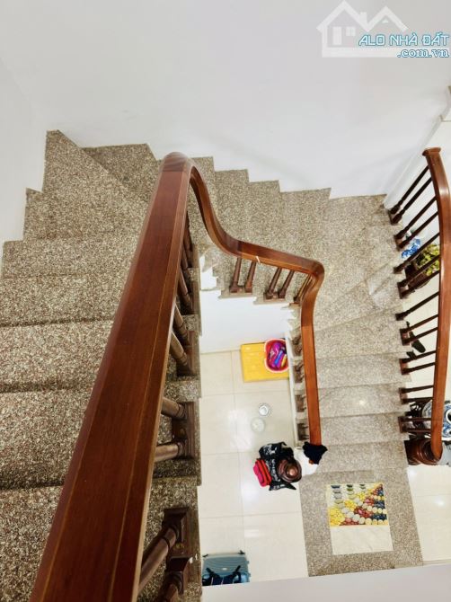 BÁN NHÀ NGÕ 814 ĐƯỜNG LÁNG 2 THOÁNG DÂN XÂY VUÔNG ĐẸP 30m RA OTO 5 Tầng 45m MT 4m 10 Tỷ - 2