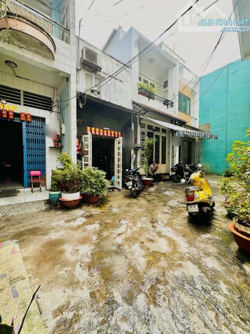 Bán gấp nhà Âu Cơ Tân Phú, Hẻm ô tô 1 căn ra mặt tiền, 80m2 KLG, Chỉ 6tỷ3 TL - 2