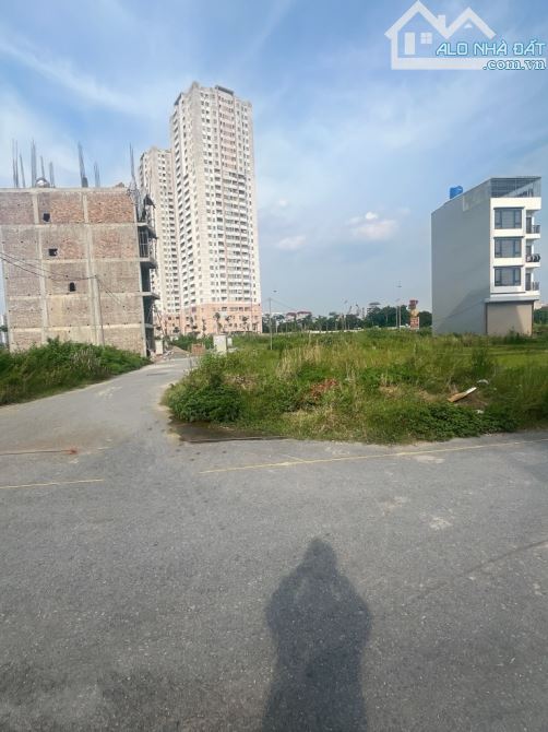 Bán đất Di Trạch, 73m2, lô góc, 3 mặt tiền, ô tô 29 chỗ vào đất, kinh doanh, giá 14 tỷ. - 2