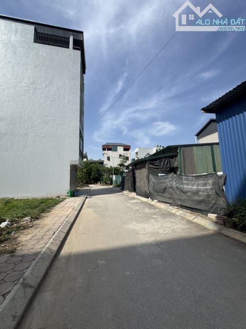Bán gấp đất đấu giá Đại Áng ô tô ,phân lô vỉa hè ,khu vực đang phát triển mạnh giá 6.9 tỷ - 2