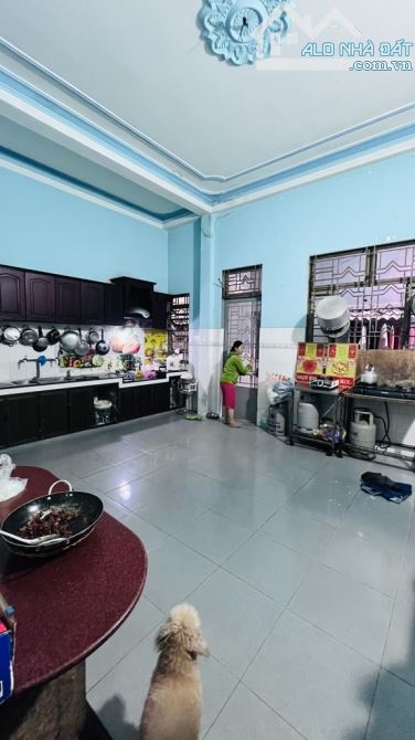 KHU CƯ XÁ TỰ DO, HXH CÁCH MẠNG THÁNG 8, TÂN BÌNH, 205M2 Ở NGAY. GIẢM 350TR CHỈ CÒN 43.5T T - 3