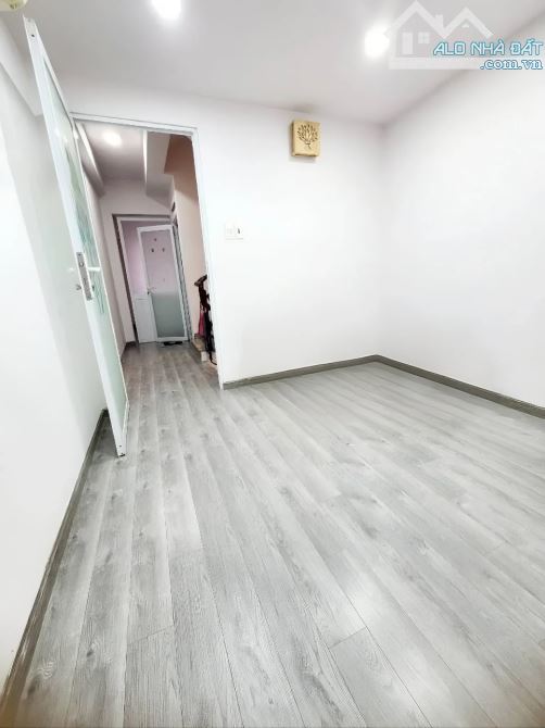 🏡 BÁN NHÀ MỚI ĐẸP 4 TẦNG, HẺM XE HƠI QUẬN 3 - SÁT CHỢ BÀN CỜ, CHỈ 6,75 TỶ 🏡 - 3