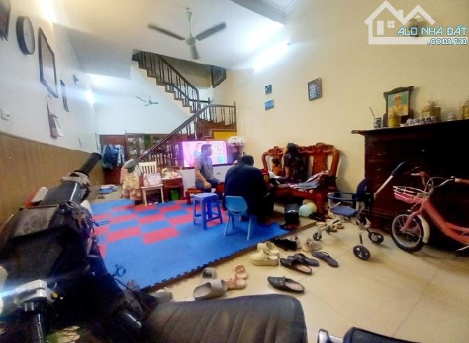 😆 CẦU GIẤY - 47M2 - PHÂN LÔ - VUÔNG VỨC - MẶT TIỀN RỘNG - NHÀ TẮM CŨNG RỘNG - HƠN 9 TỶ - 3