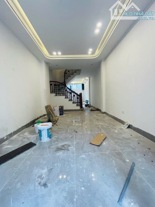 NHÀ NGAY PHỐ NGÔ GIA TỰ - 52M2 - MỚI HOÀN THIỆN XONG - 6,65 TỶ - 5 TẦNG ĐẸP LONG LANH - 3