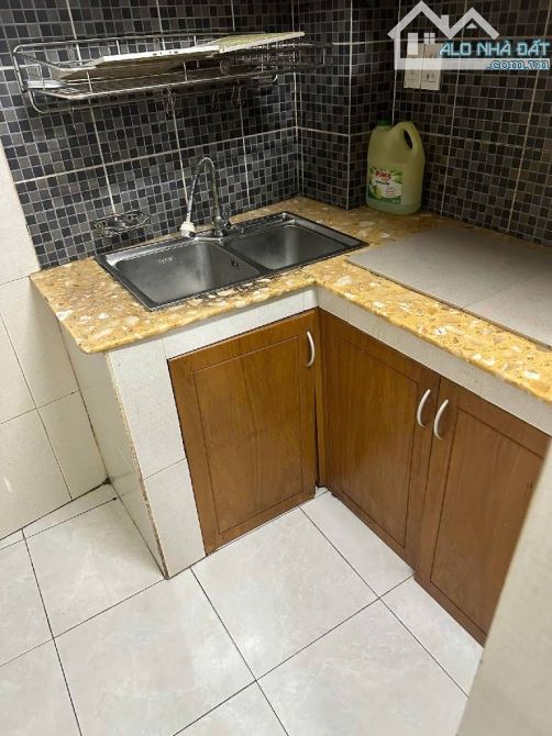 TRẦN BÌNH TRỌNG P5 BÌNH THẠNH NHỈNH 2 Tỷ CÓ HỘ KHẨU NGAY TRUNG TÂM TP HCM. - 3