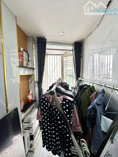 NHÀ THIẾT KẾ GỌN ĐẸP THÍCH QUẢNG ĐỨC - PHÚ NHUẬN,  24M2 -2PN, 3.9T - 3