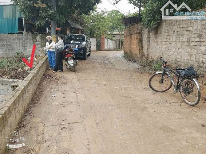 Đất Sơn Tây - Trục Chính- 2 oto tránh nhau- Mặt tiền rộng- tchinh chua tới 2tỷ - 3