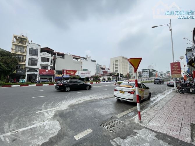 💥 HIẾM CÓ KHÓ TÌM – NHÀ ĐẸP GIÁ RẺ 💥 📍 Cách mặt phố Hồng Tiến chỉ 30m – trung tâm Long - 3
