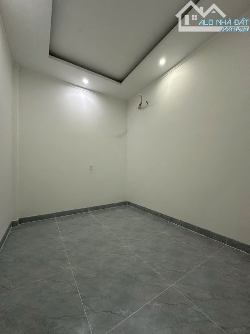 Nhà 1 trệt 1 lầu ngay khu dân cư cách Biện Hòa chỉ 10p di chuyển ,vừa hoàn thiện ,mới tinh - 3