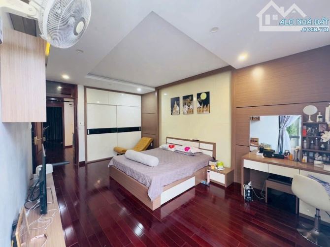BÁN NHÀ PHÂN LÔ PHÂN LÔ LÊ HỒNG PHONG  -  Đường Phân Lô 12m _ Vỉa hè 2M - 3