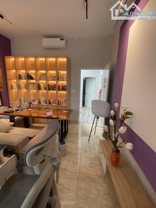 🔥 TRÍ VIP TRUNG TÂM QUẬN 9 - GẦN CHỢ - TRƯỜNG, ỦY BAN TNP B - HẺM XE TẢI - 3 TẦNG ĐÚC - 6 - 3