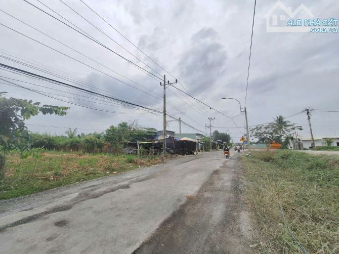ĐẤT MẶT TIỀN 826C-LÊ VĂN LƯƠNG DT 169M2 GIÁ CHỈ 4TY1 - 3