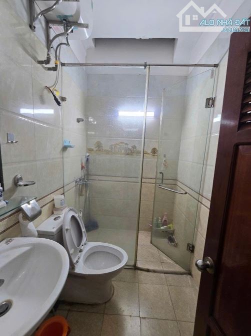 Bán nhà riêng ngõ 325 Nguyễn Khang, 45m2, 5 tầng, 10.6 tỷ - 3