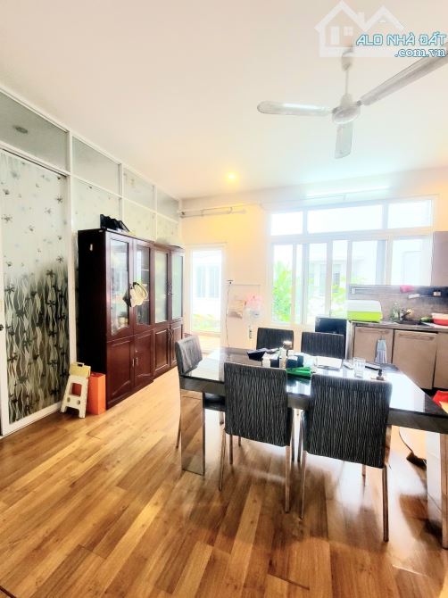 BÁN BIỆT THỰ VILLA PARK – 136m² (8x17) – 5 PHÒNG NGỦ – 6 WC – KHÔNG GIAN SỐNG ĐẲNG CẤP 💎 - 3