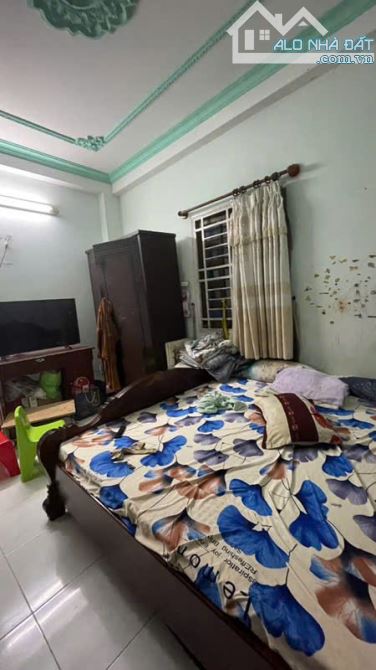 hẻm nguyễn văn luông thông, ba gác, nhà 3 tầng ,4,2 x 16 , giá bao đầu tư - 3