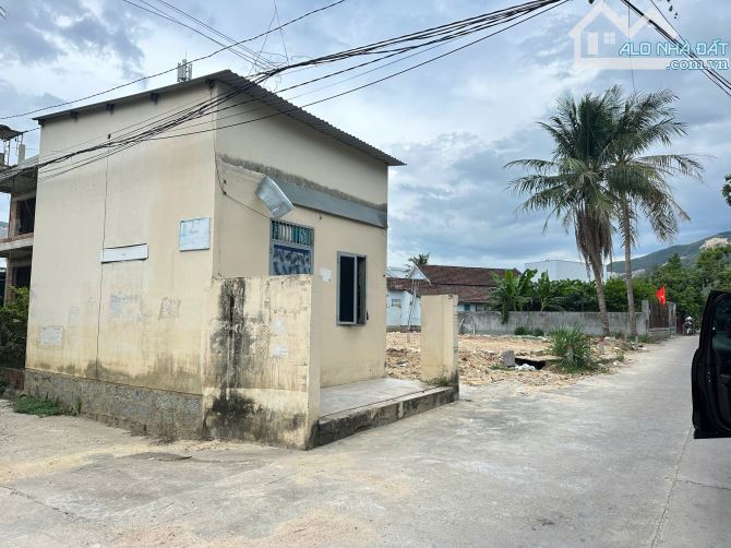 Hạ giá bán nhanh lô góc 2 mặt tiền 8m Võ Dõng Vĩnh Trung gần 23/10 - 3