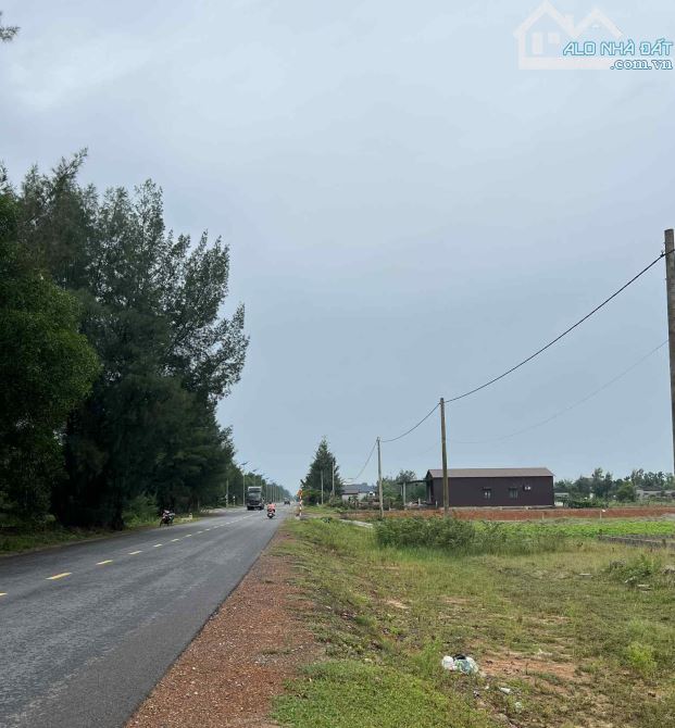 Mặt tiền Quốc phòng Gio Hải cách T&T chỉ 1km - 2