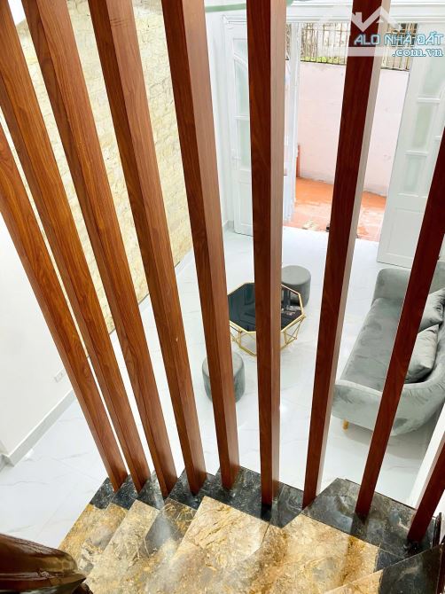 7,x tỷ có Nhà rẻ nhất Lạc Long Quân 35m2 4 tầng - sổ đỏ CC - 3
