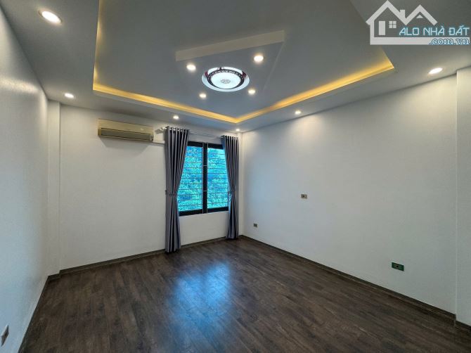 Bán nhà dân xây Đức Giang, 4 Tầng, Lô góc, 3 Thoáng, 4 PN, 2 ô tô tránh, full nội thất - 3