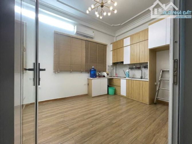 Trung tâm Đống Đa phân lô ô tô tránh kinh doanh 68m 3 tầng Mt 4m giá 20.5 tỷ - 3