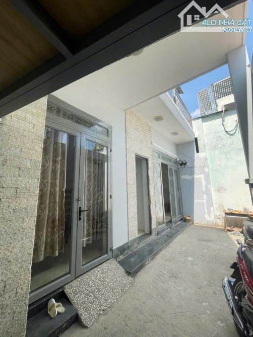 CHDV 9 PHÒNG + MẶT BẰNG CHO THUÊ - DT 300M² - DƯƠNG ĐÌNH HỘI, TNP B - 3