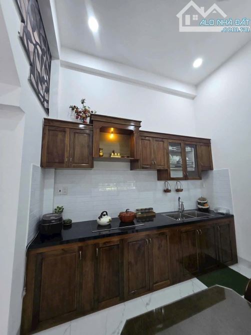 Nhà 2 tầng kiệt Hùng Vương - Trung tâm thành phố Huế - 3